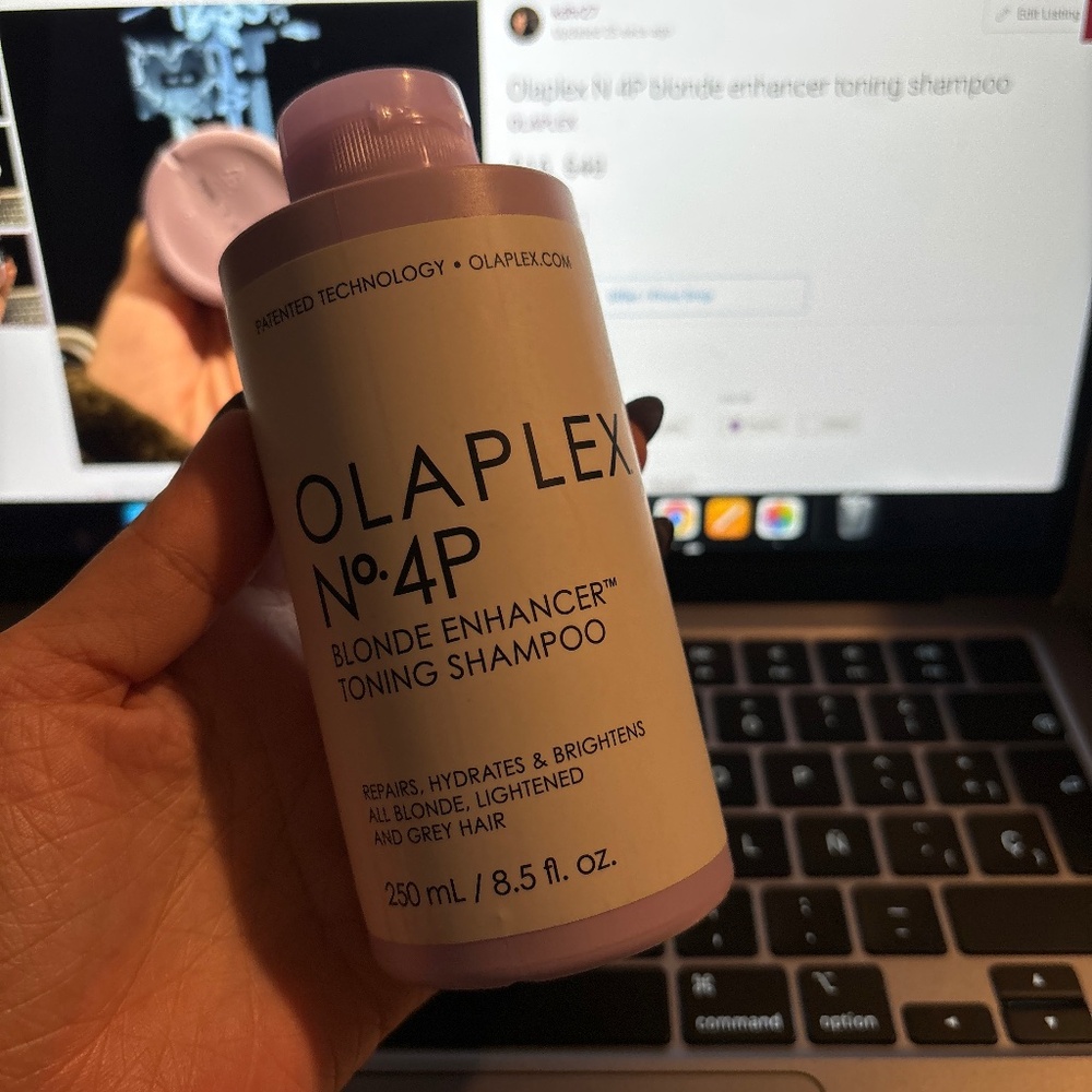 Olaplex N 4P blonde enhancer toning shampoo